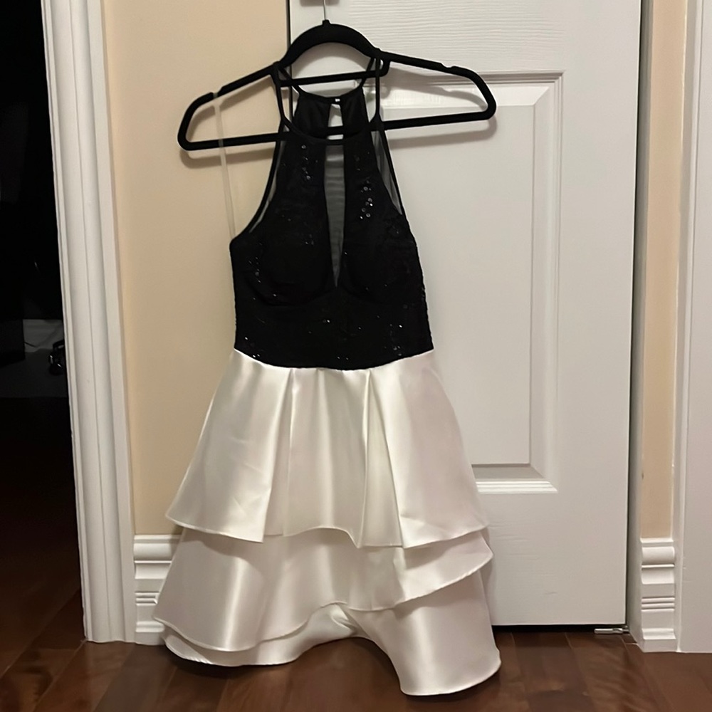 Le Chateau Cocktail dress size 3
